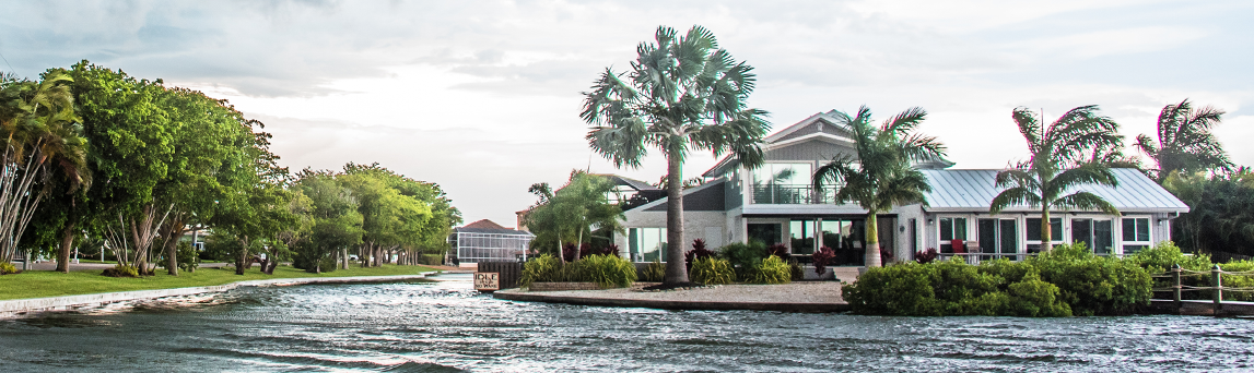 image of a lakefront house during high winds